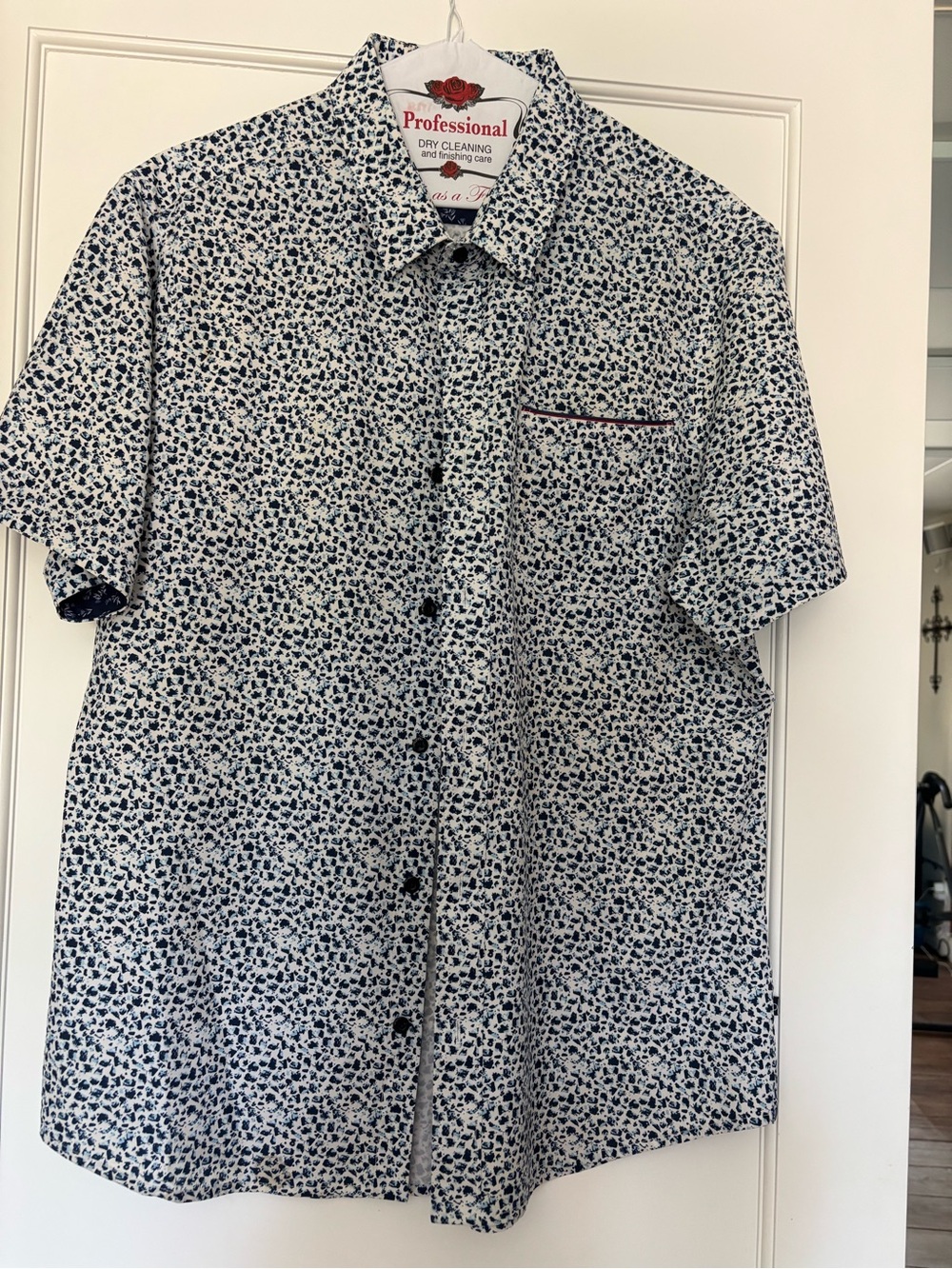 7 Diamonda Men's Short-Sleeve Golf Shirt - Navy on White Large